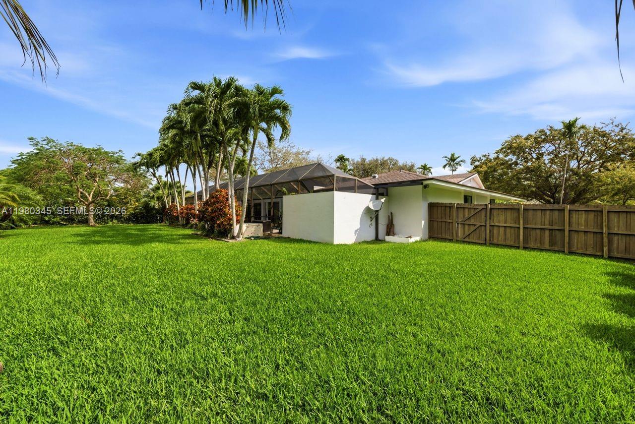 CHARLOTTE ESTATES - Residential