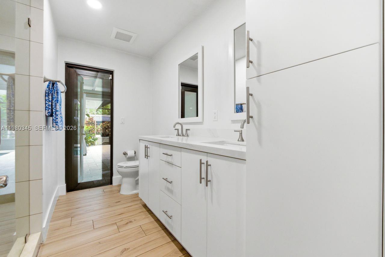 CHARLOTTE ESTATES - Residential