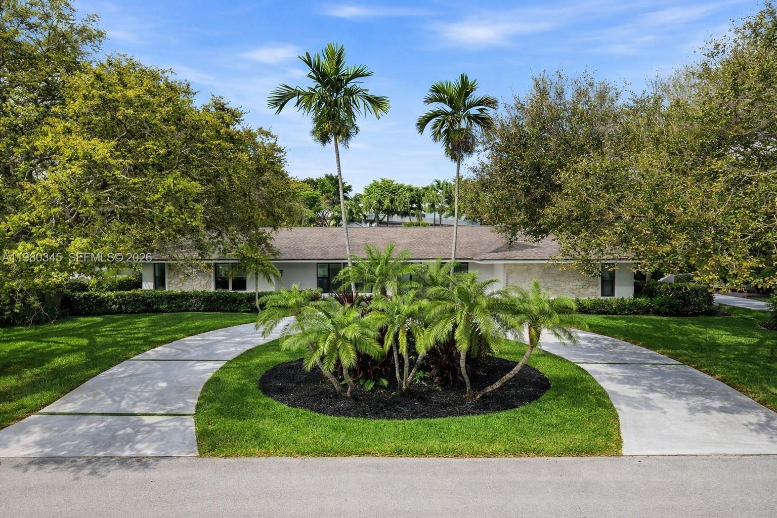 CHARLOTTE ESTATES - Residential