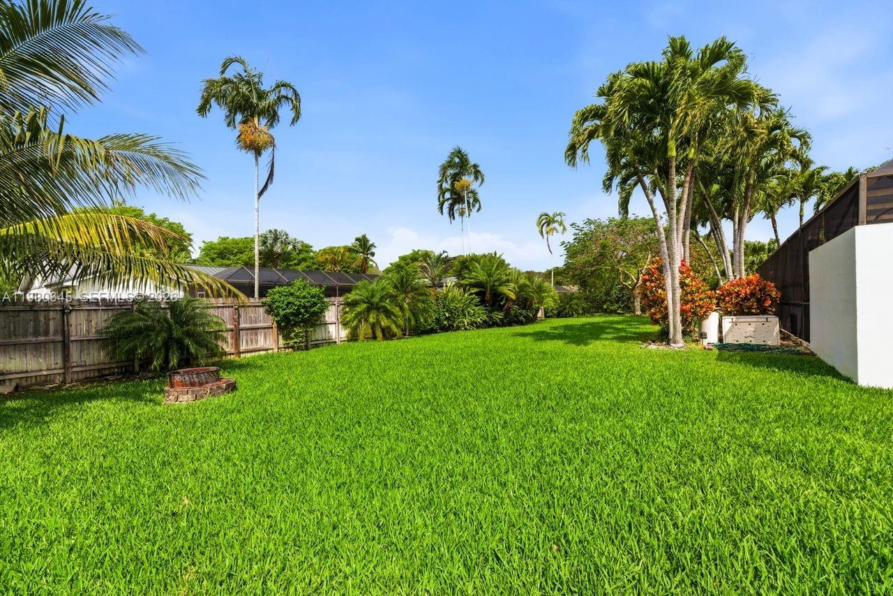 CHARLOTTE ESTATES - Residential