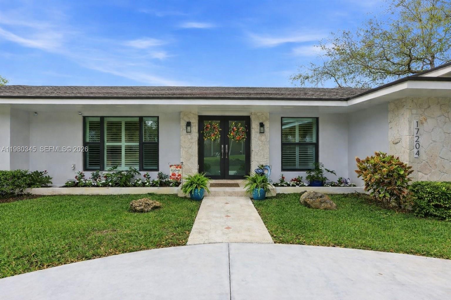 CHARLOTTE ESTATES - Residential