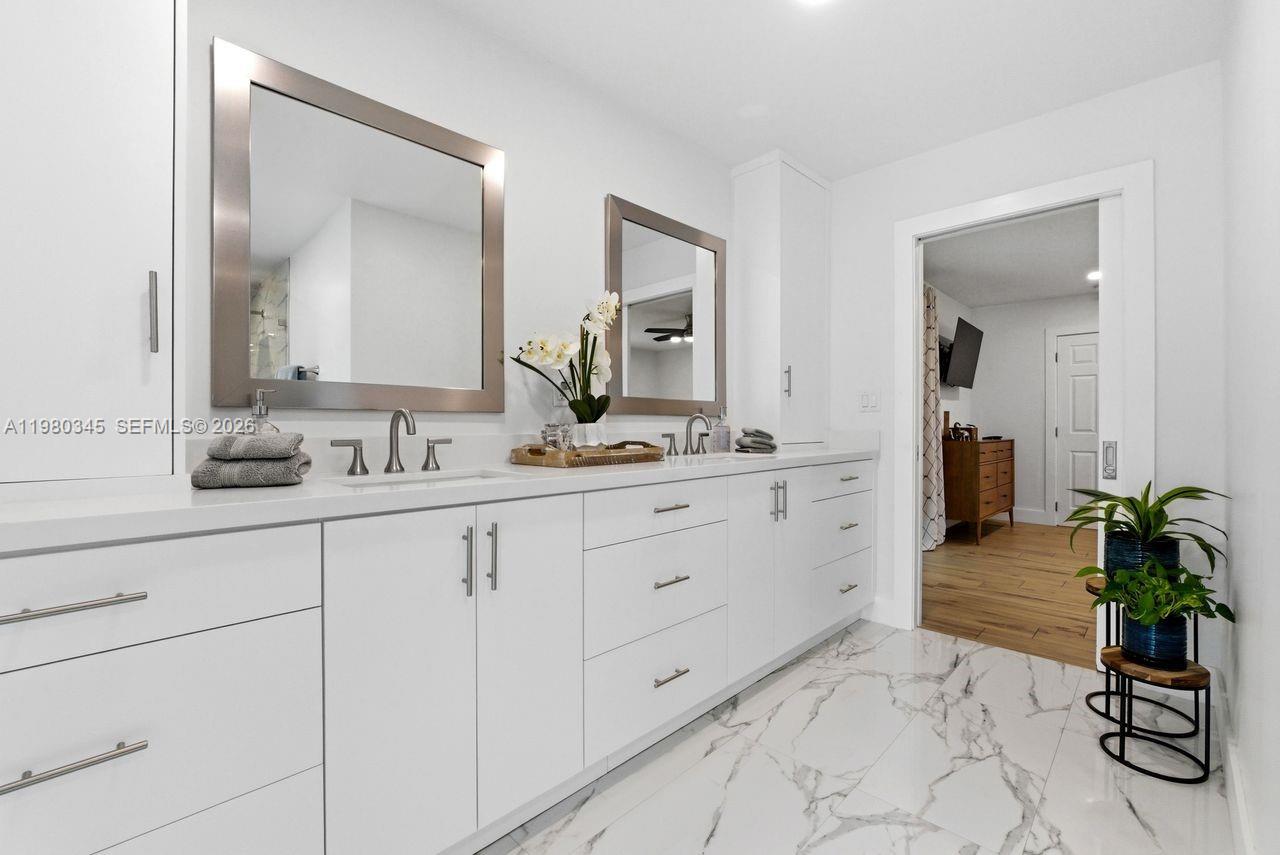 CHARLOTTE ESTATES - Residential