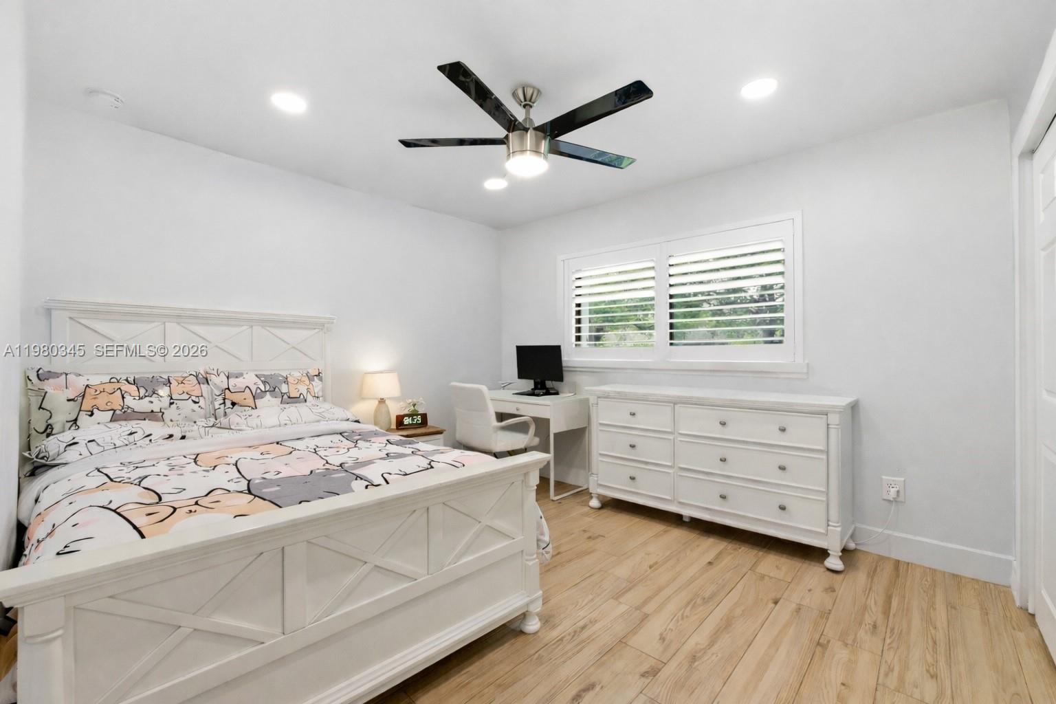 CHARLOTTE ESTATES - Residential