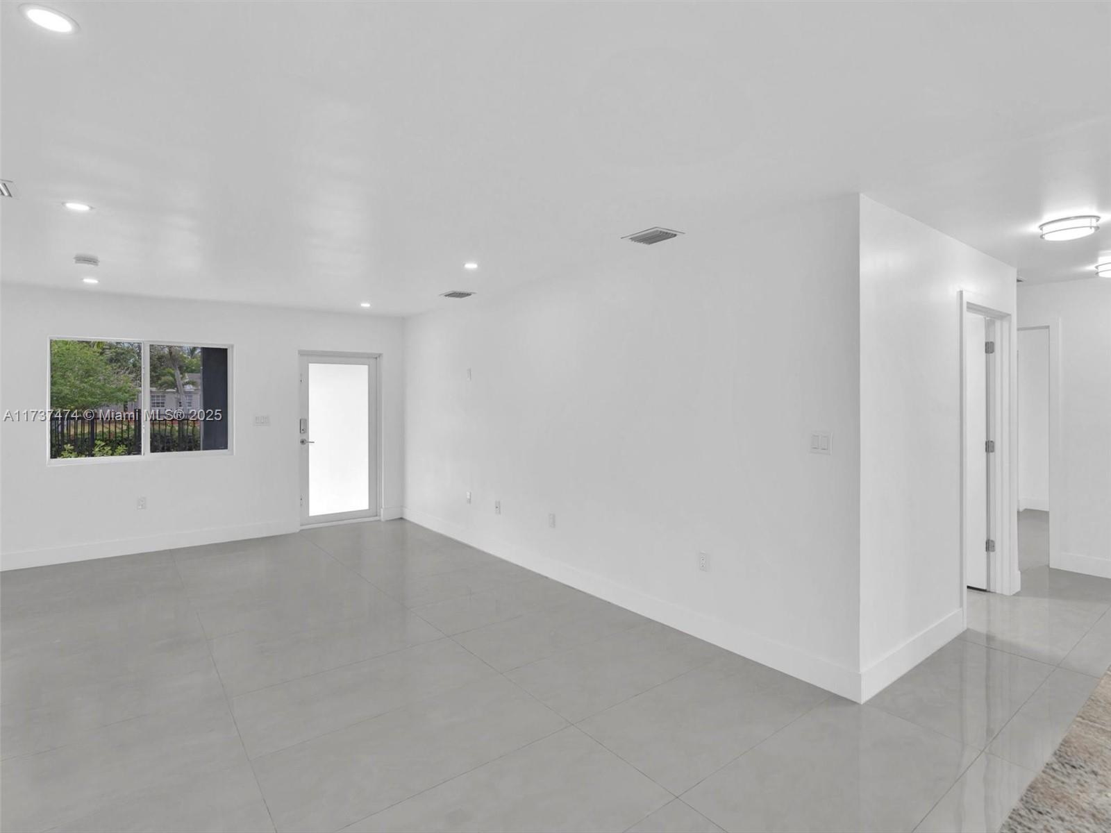 IRONS MANOR HIGH PINE ADD - Residential