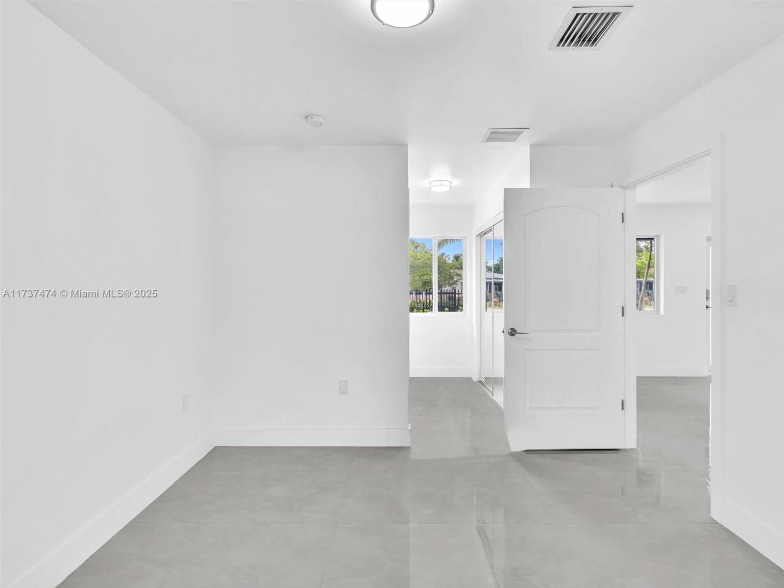 IRONS MANOR HIGH PINE ADD - Residential