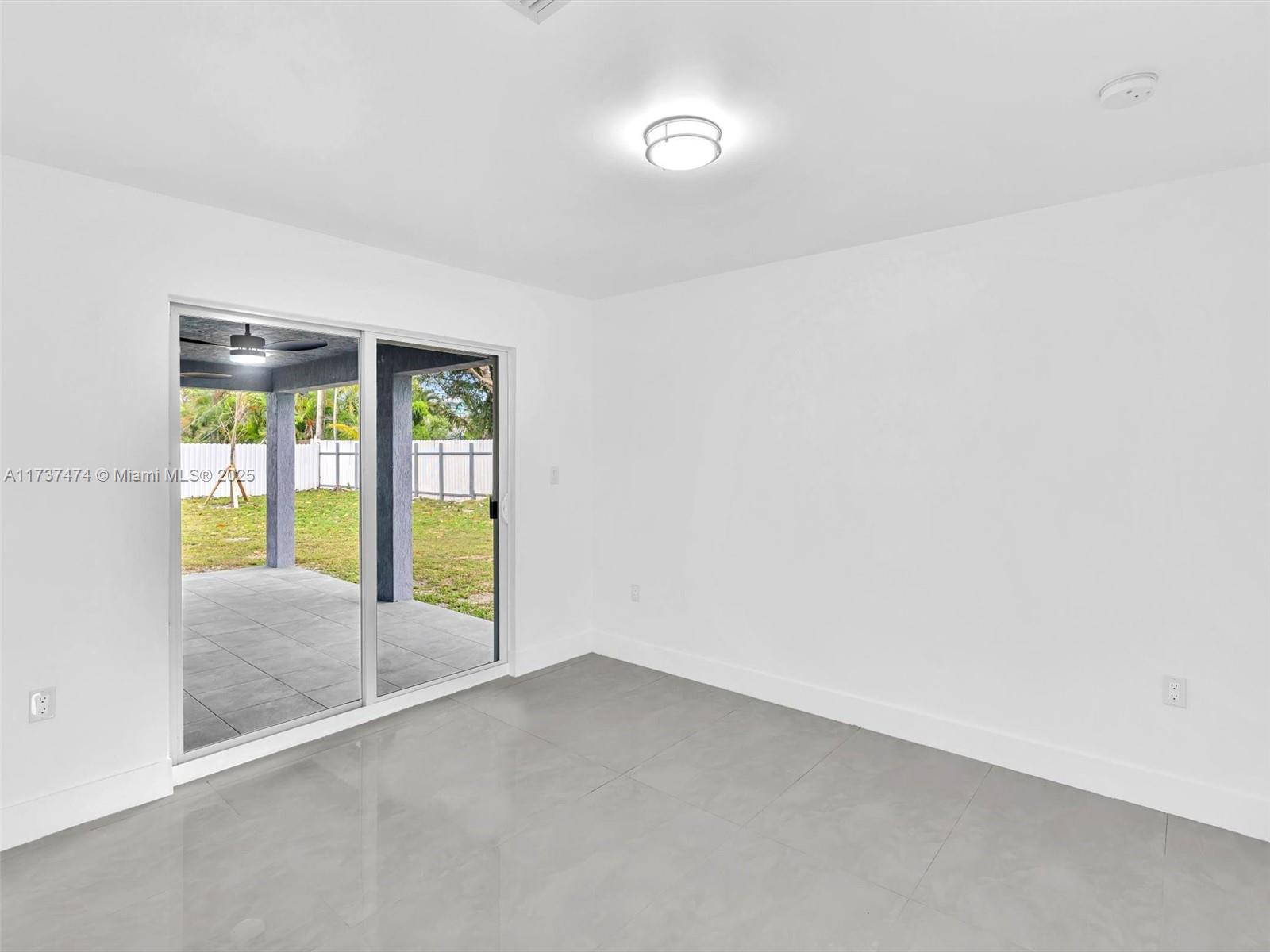 IRONS MANOR HIGH PINE ADD - Residential