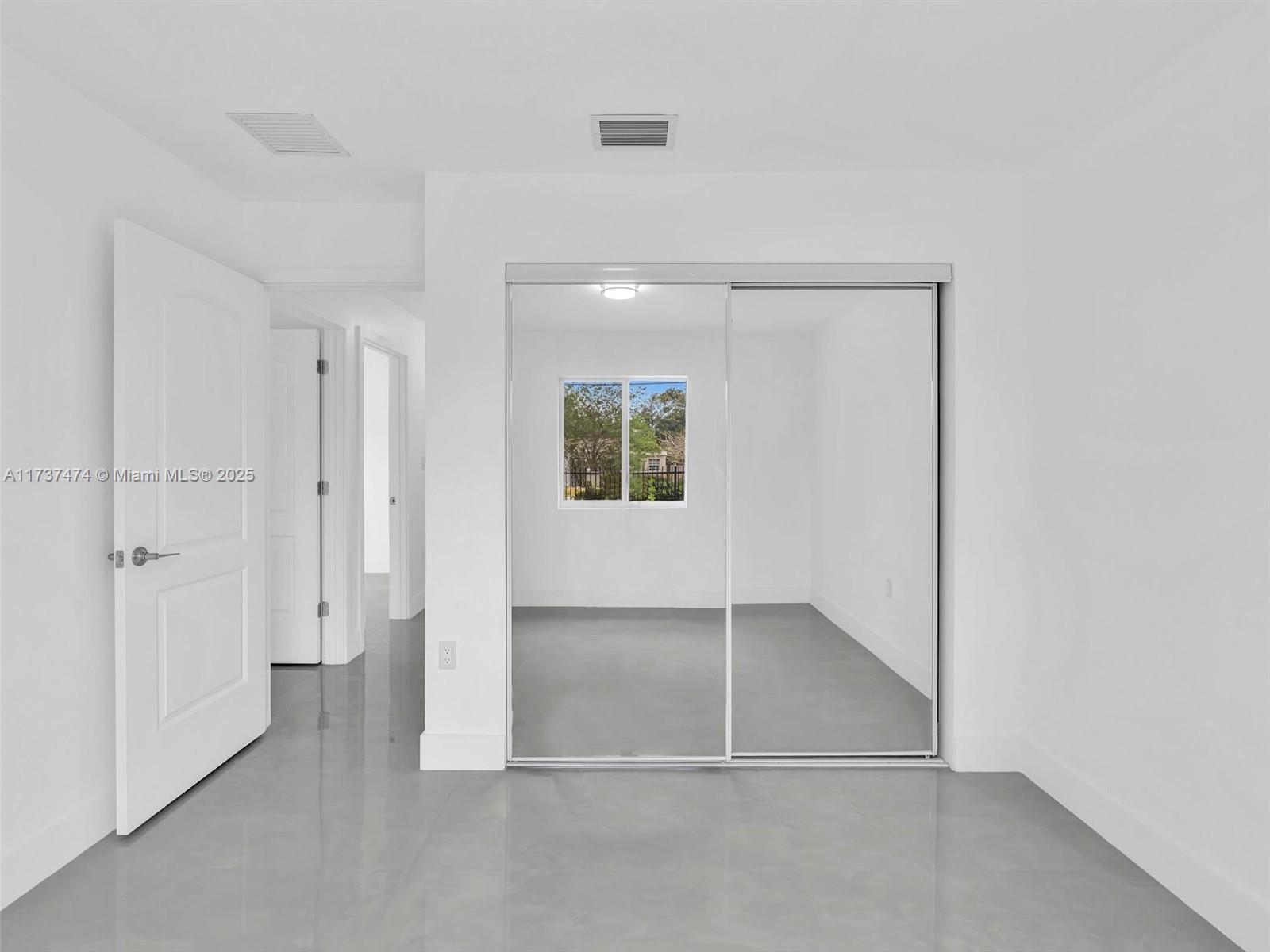 IRONS MANOR HIGH PINE ADD - Residential