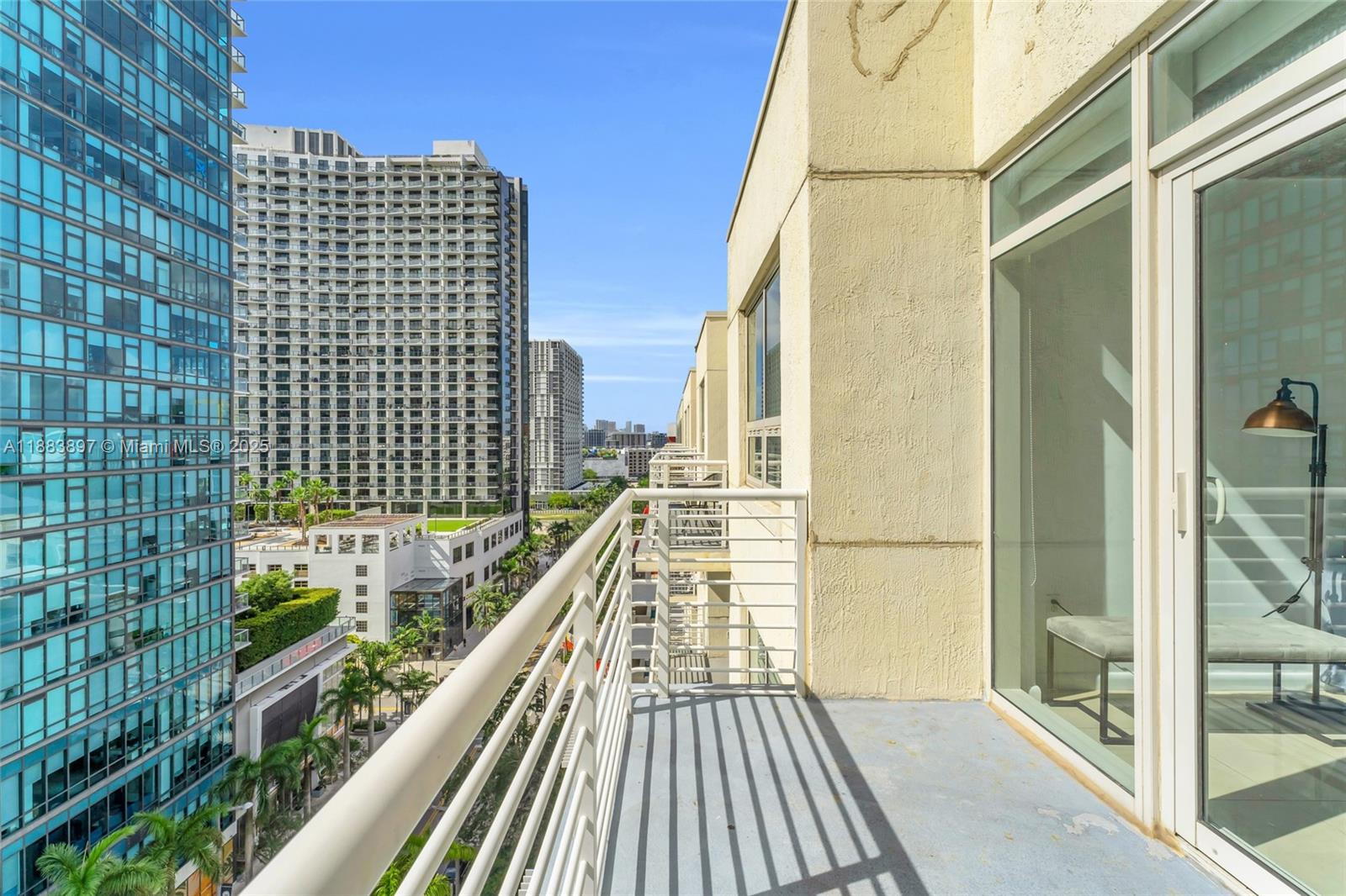 MIDBLOCK MIAMI CONDO - Residential