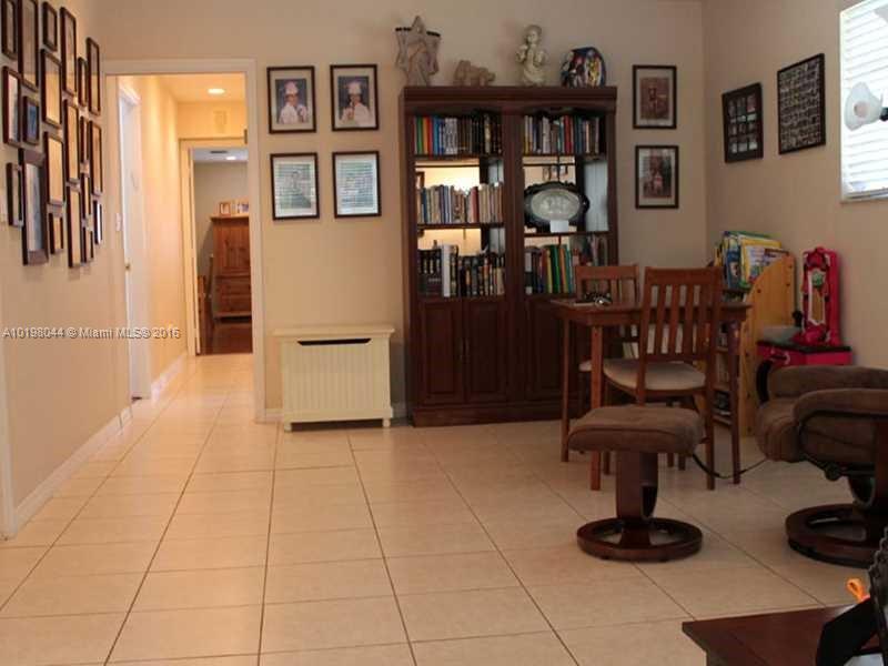 UNIVERSITY PINES - Residential