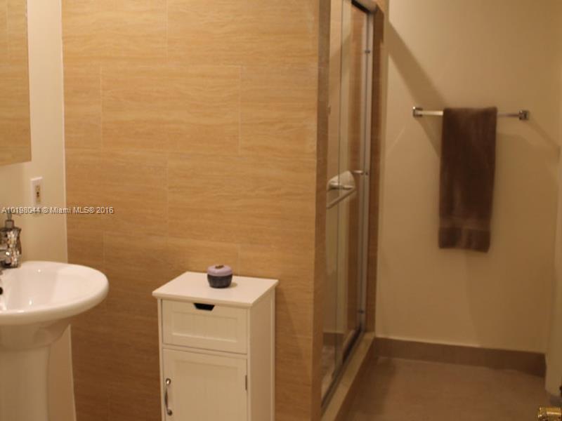 UNIVERSITY PINES - Residential