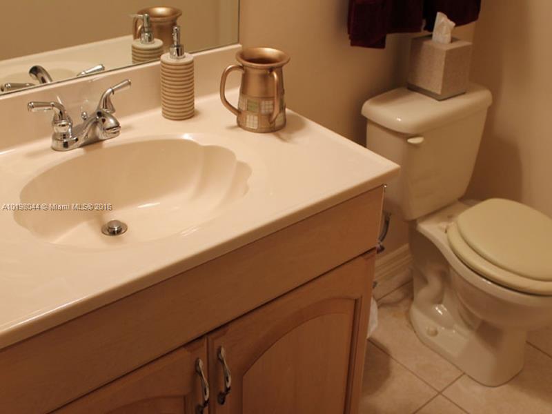 UNIVERSITY PINES - Residential