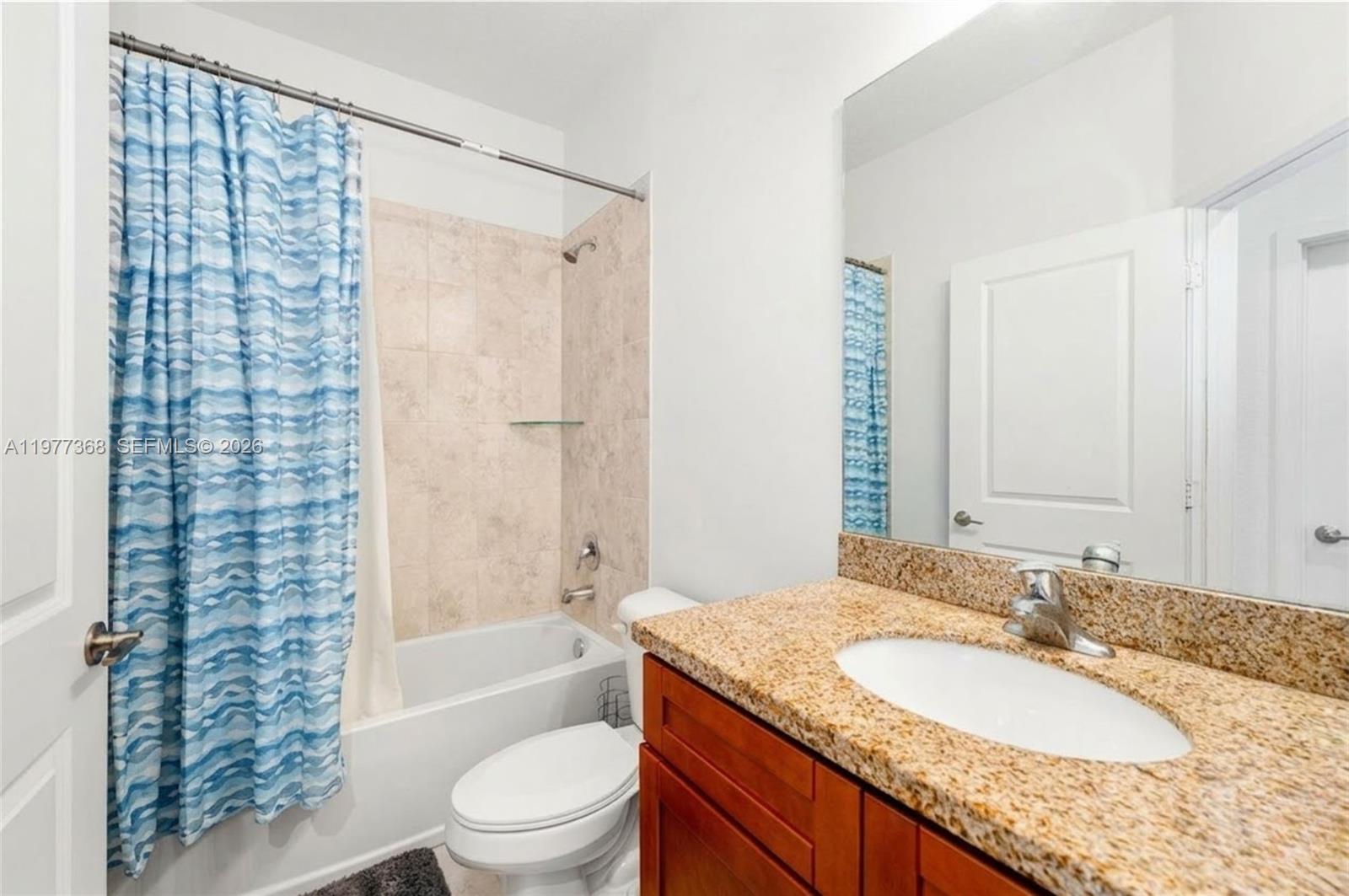 TROPICAL BREEZE TOWNHOUSE - Residential