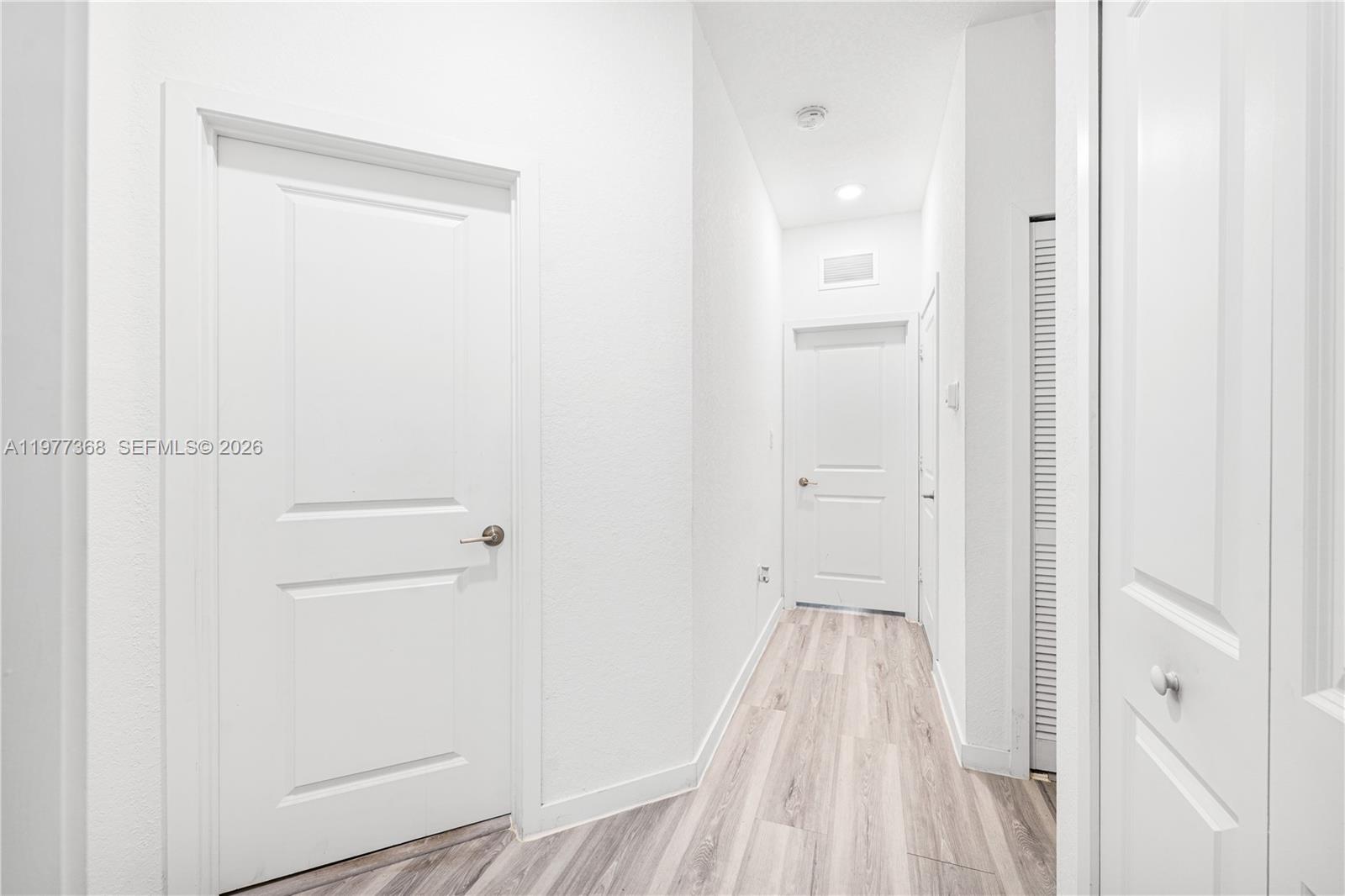 TROPICAL BREEZE TOWNHOUSE - Residential