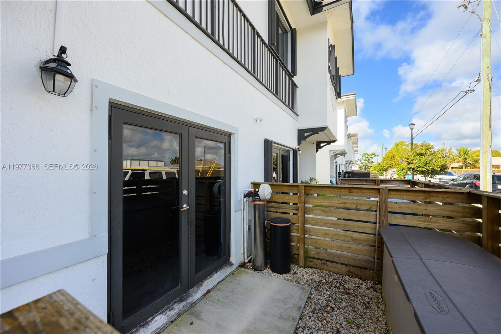 TROPICAL BREEZE TOWNHOUSE - Residential