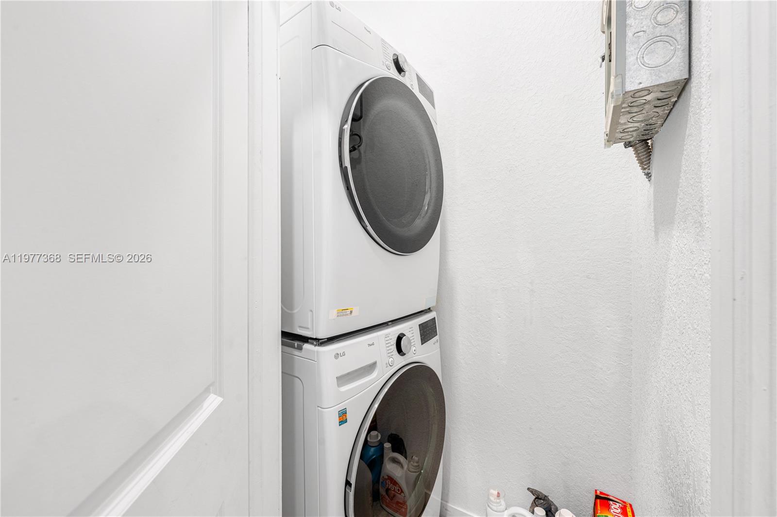 TROPICAL BREEZE TOWNHOUSE - Residential