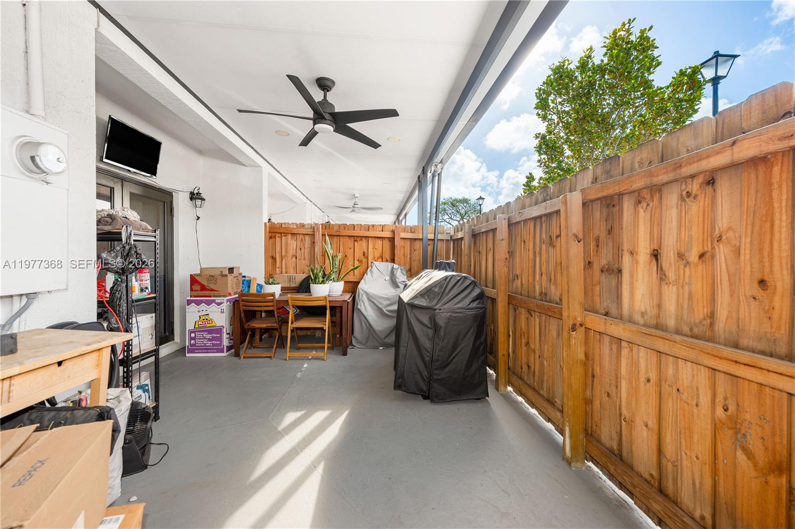 TROPICAL BREEZE TOWNHOUSE - Residential