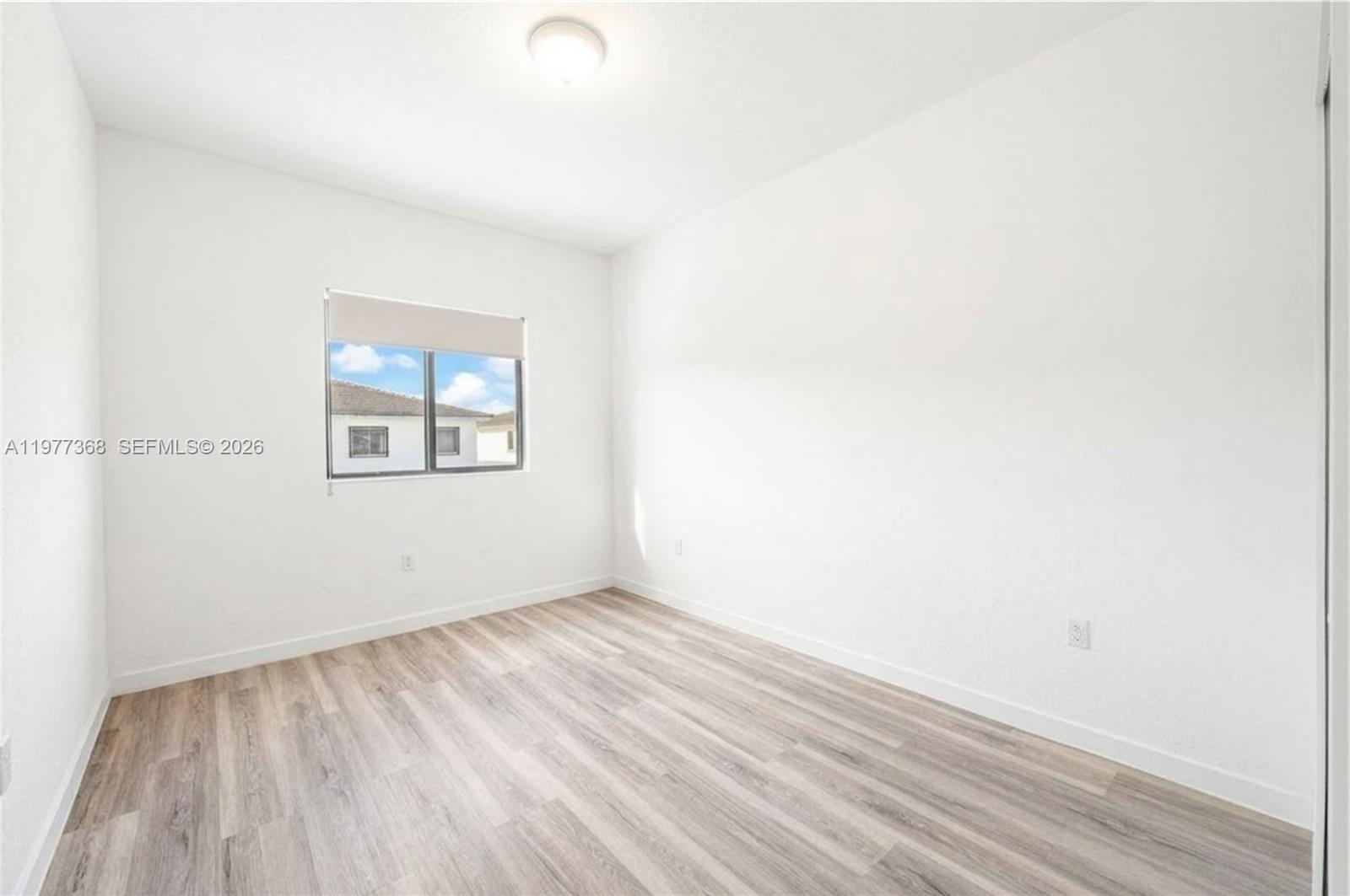 TROPICAL BREEZE TOWNHOUSE - Residential