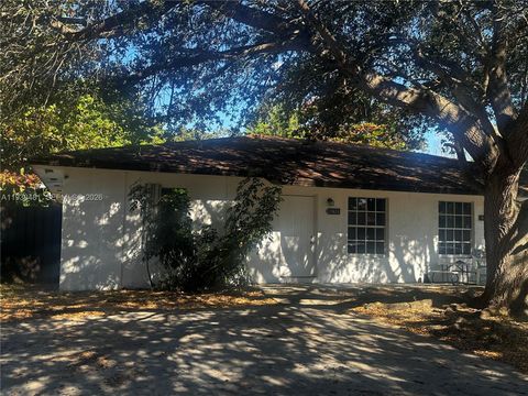 10623 SW 170th Ter 10623 Miami FL 33157