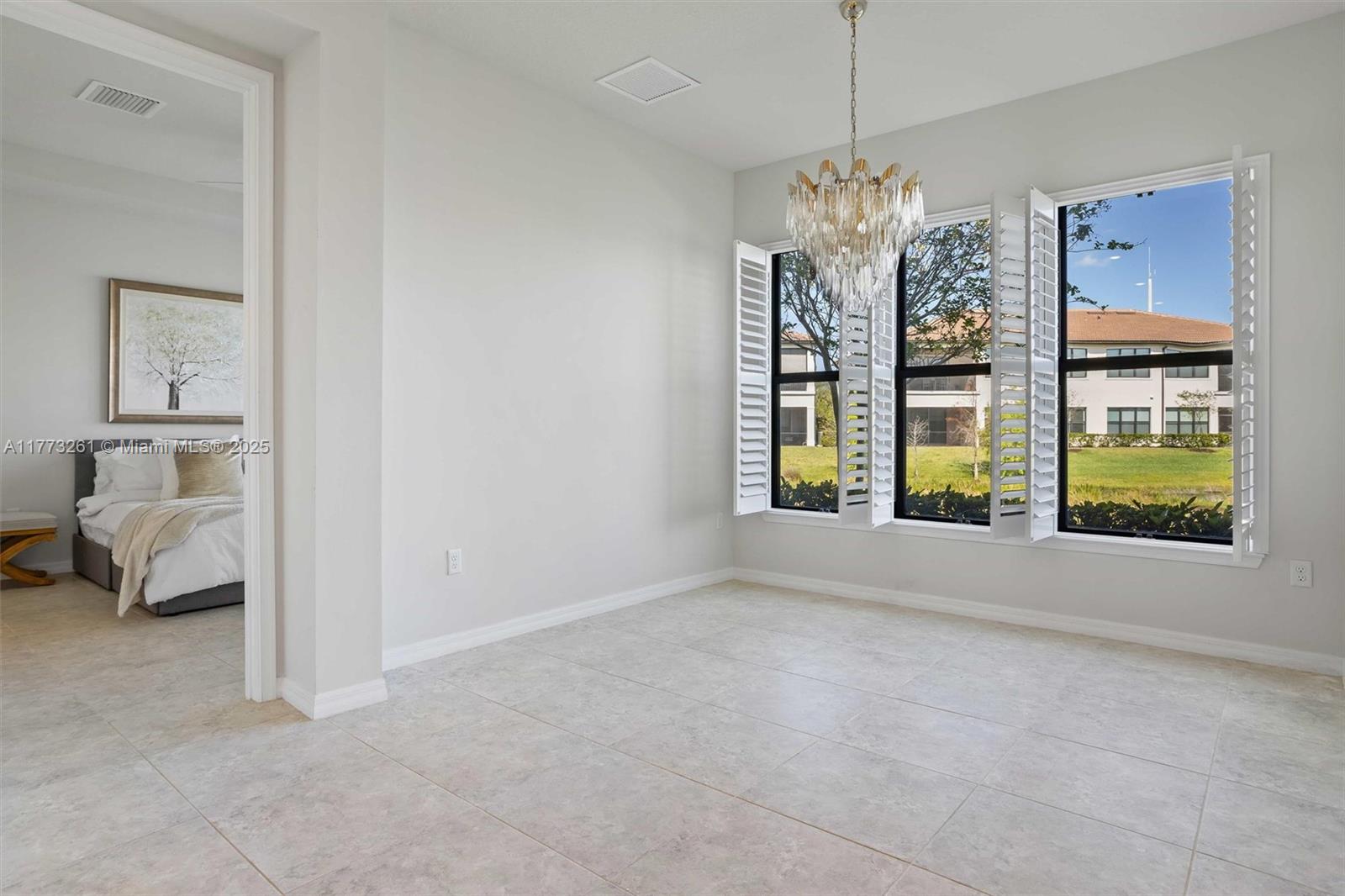 BOCA FLORES - Residential