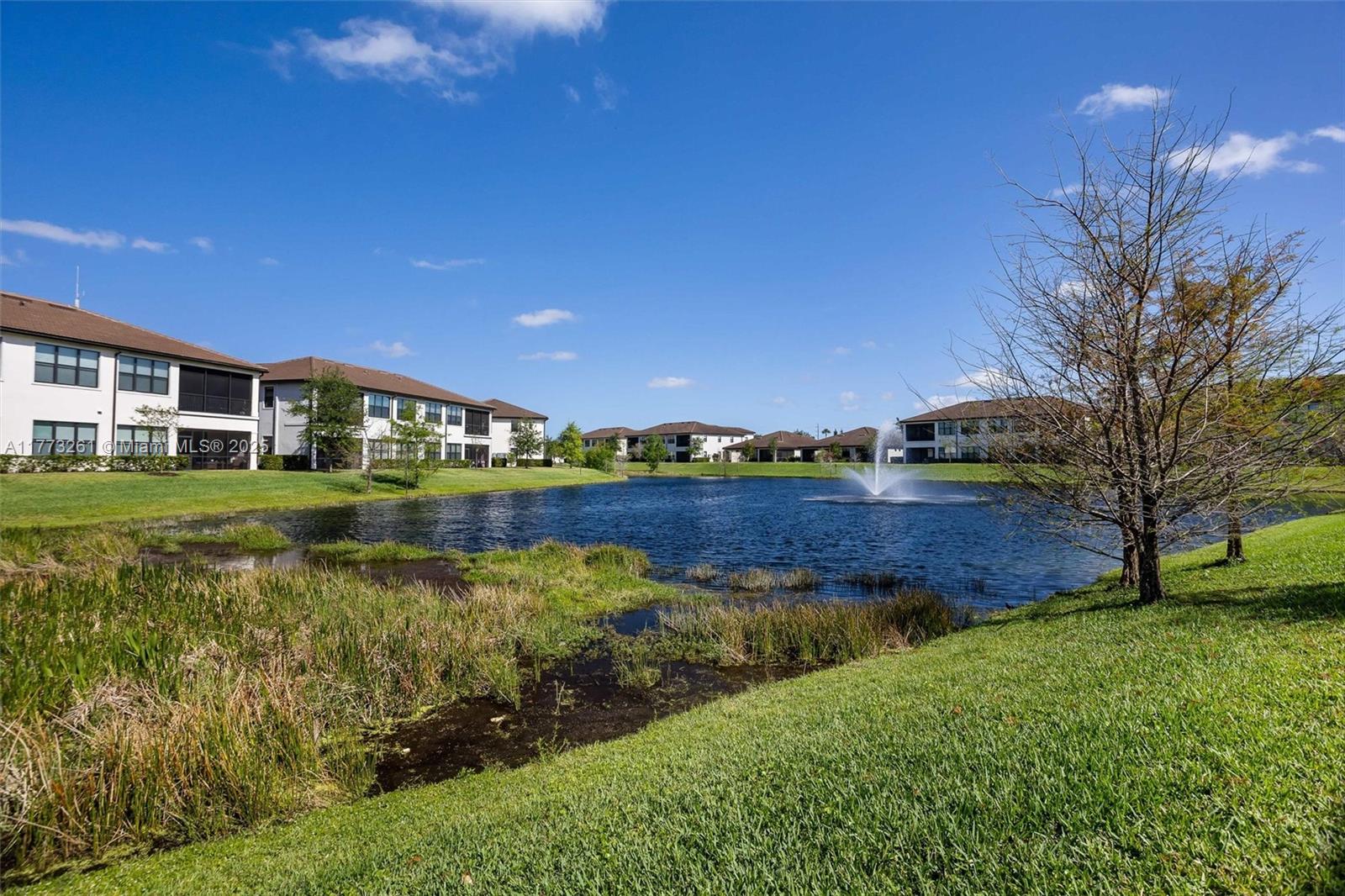 BOCA FLORES - Residential