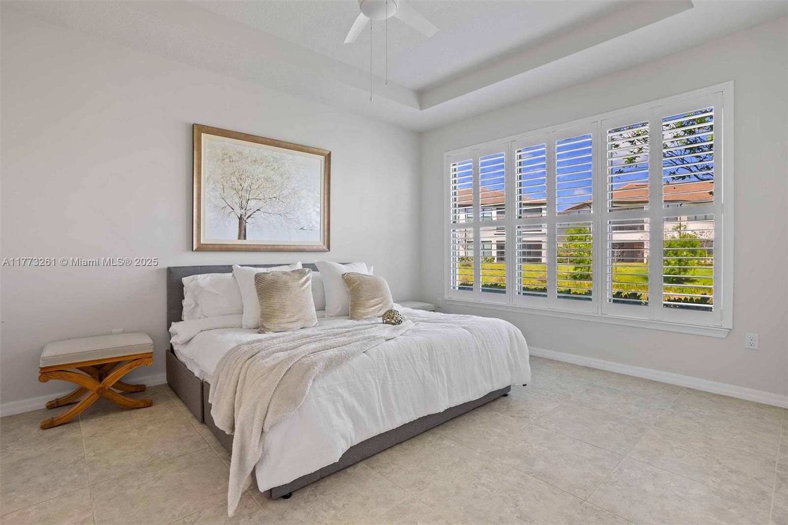 BOCA FLORES - Residential
