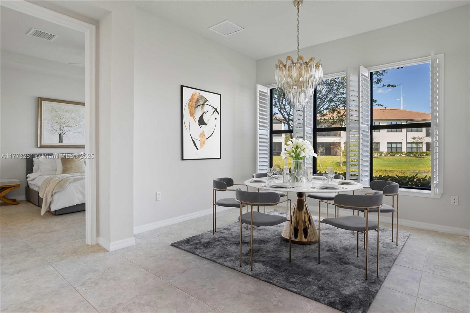 BOCA FLORES - Residential