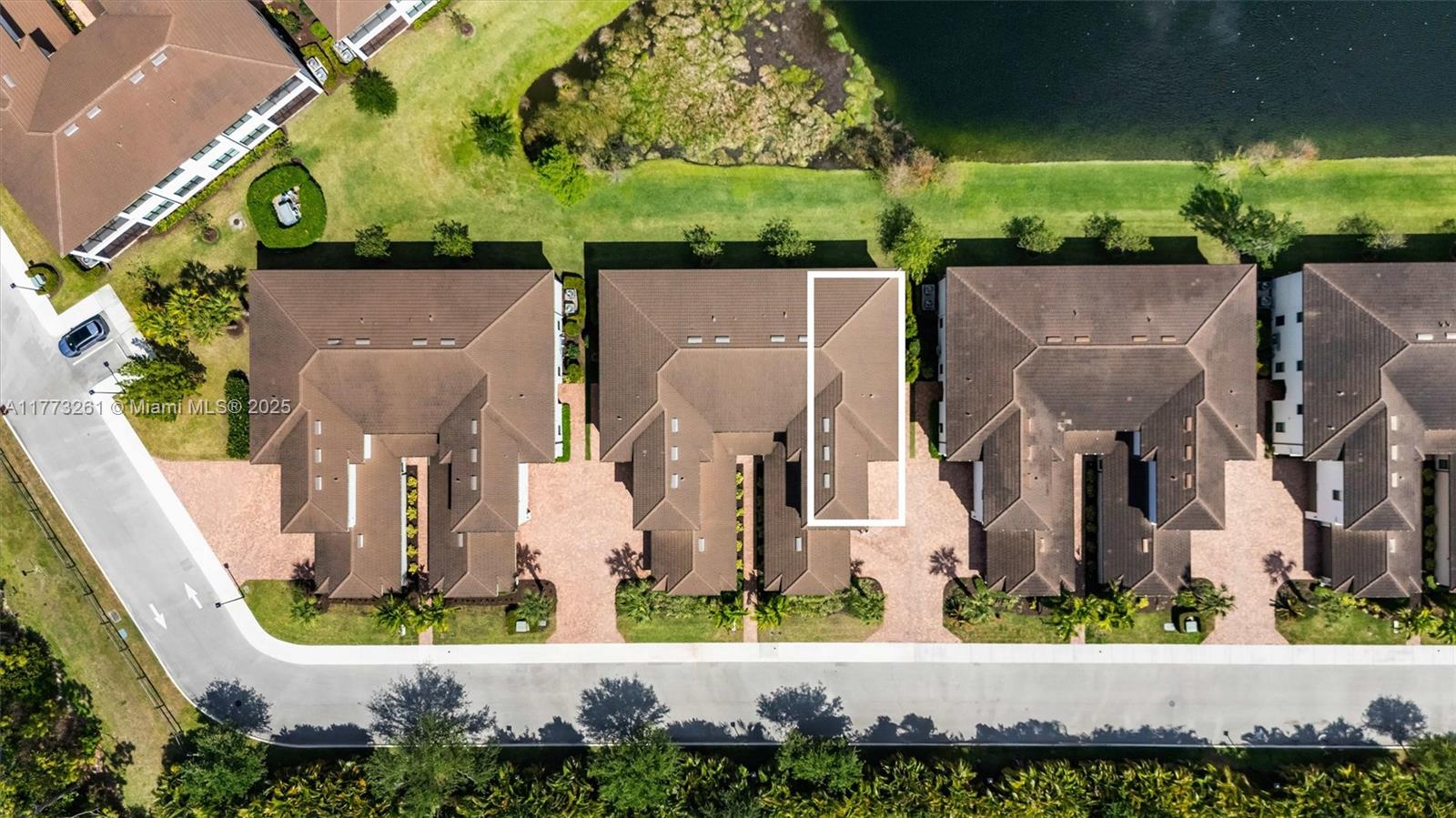 BOCA FLORES - Residential