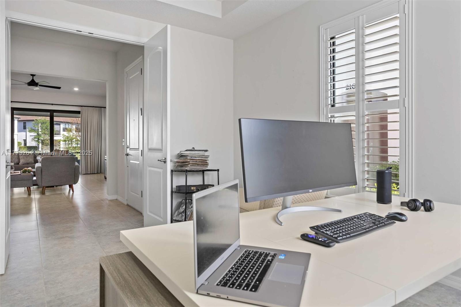 BOCA FLORES - Residential