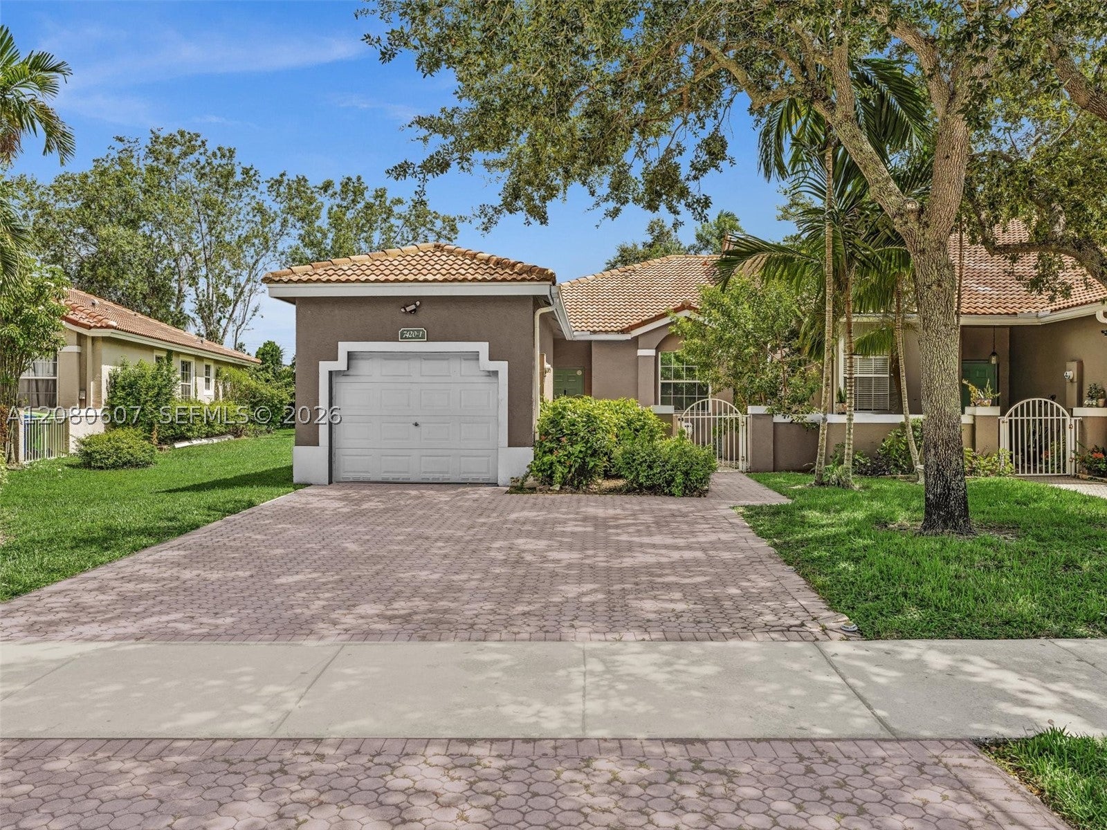 7420 S Aragon Blvd