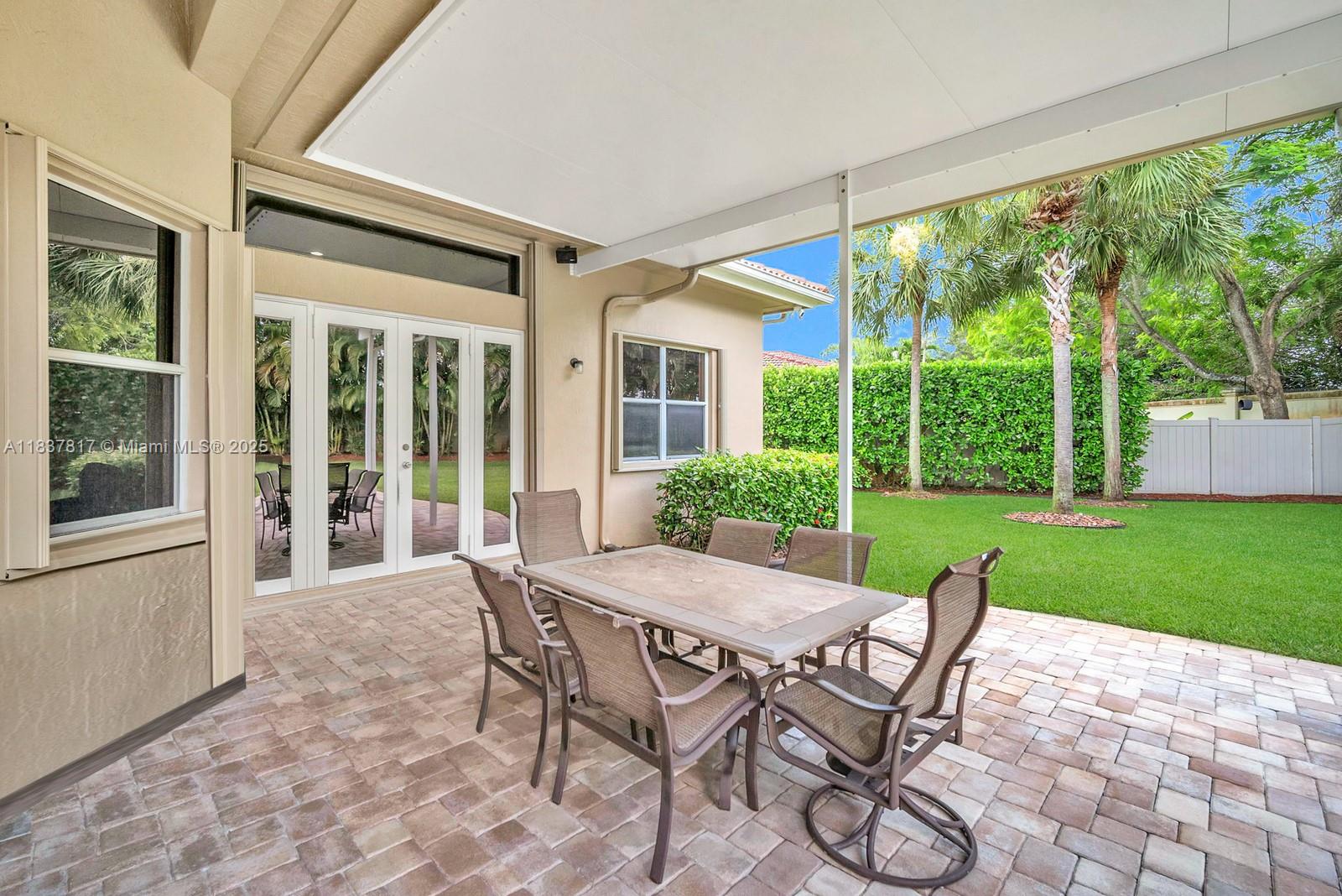 LAGO ESTATES - Residential