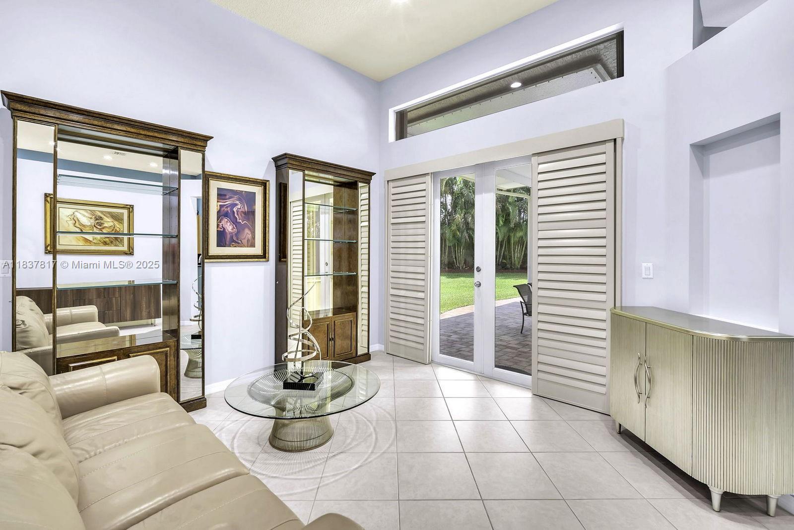 LAGO ESTATES - Residential