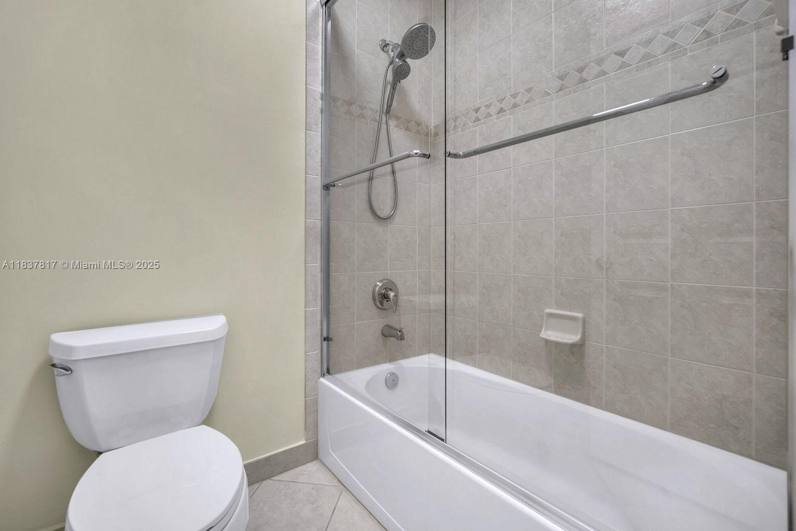 LAGO ESTATES - Residential