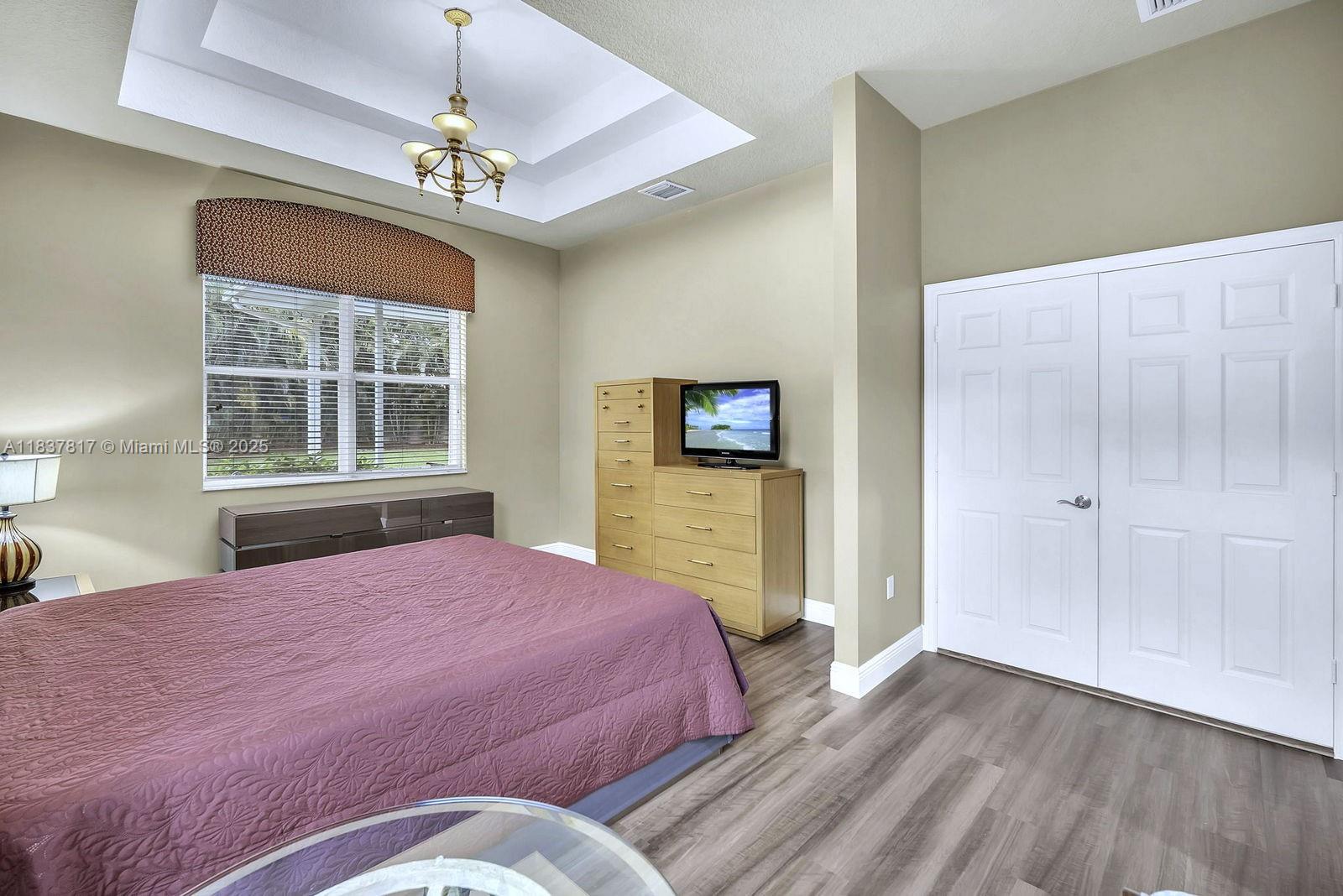 LAGO ESTATES - Residential