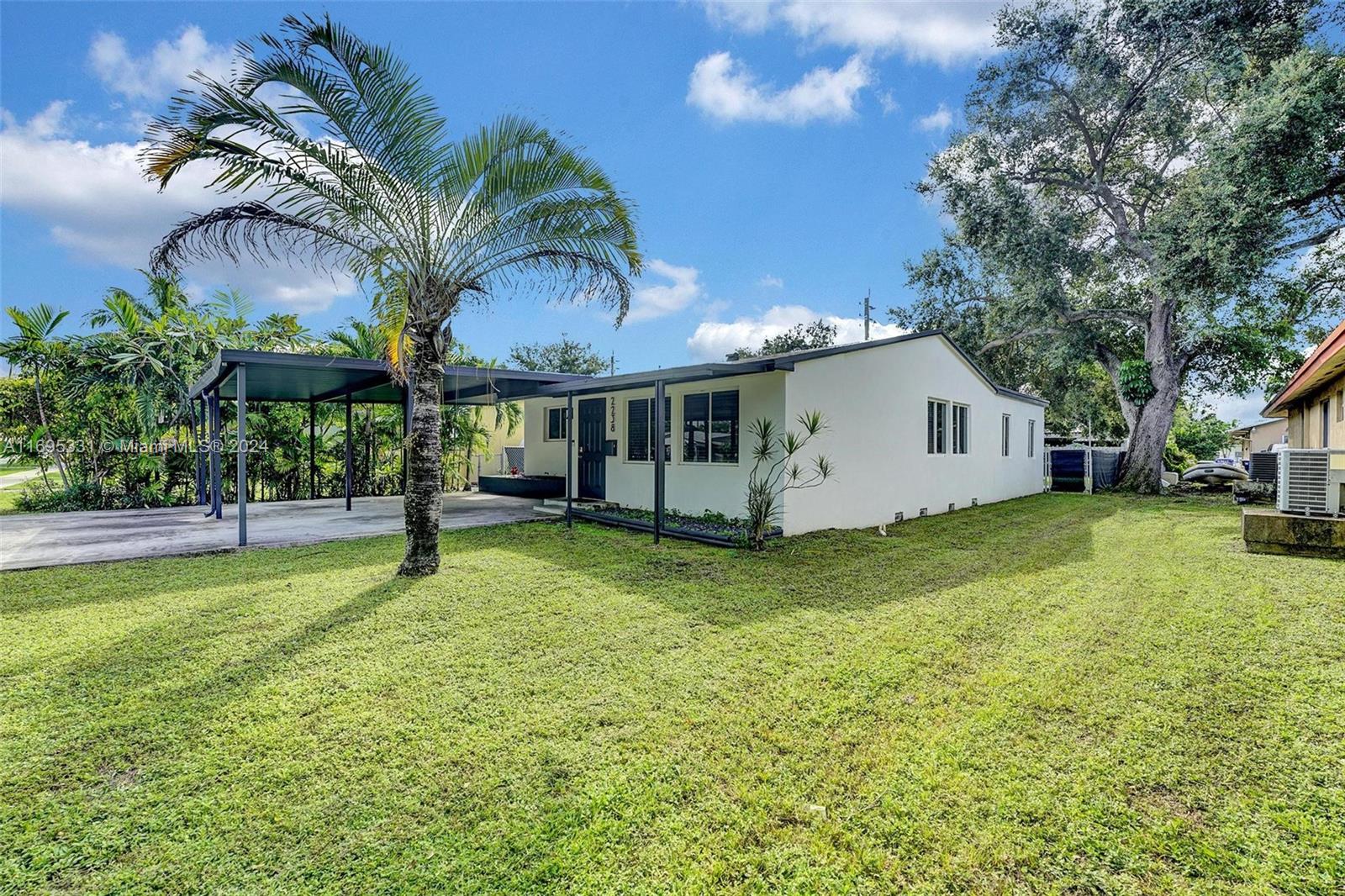 2238 Thomas St, Hollywood, Broward County, Florida - 3 Bedrooms  
2 Bathrooms - 