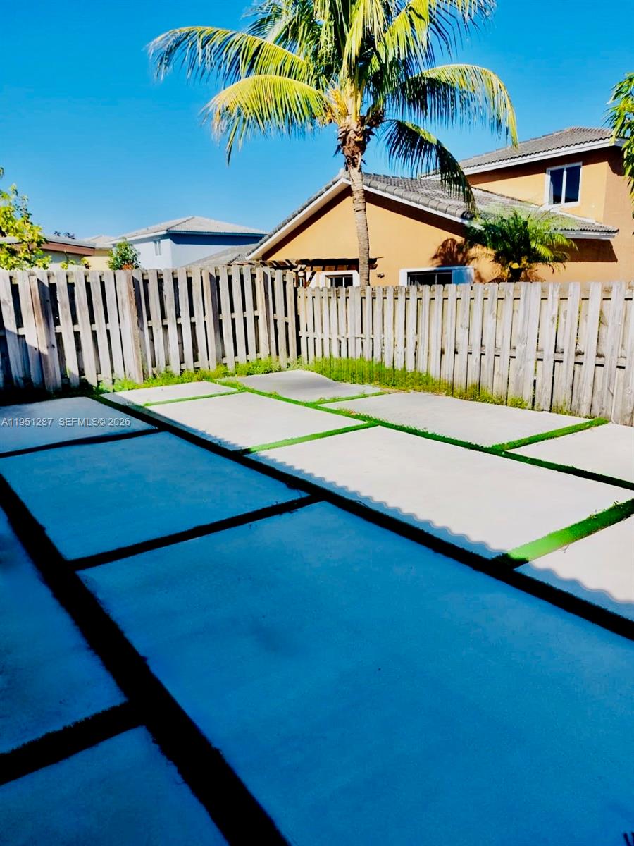 HEMINGWAY POINT - Residential