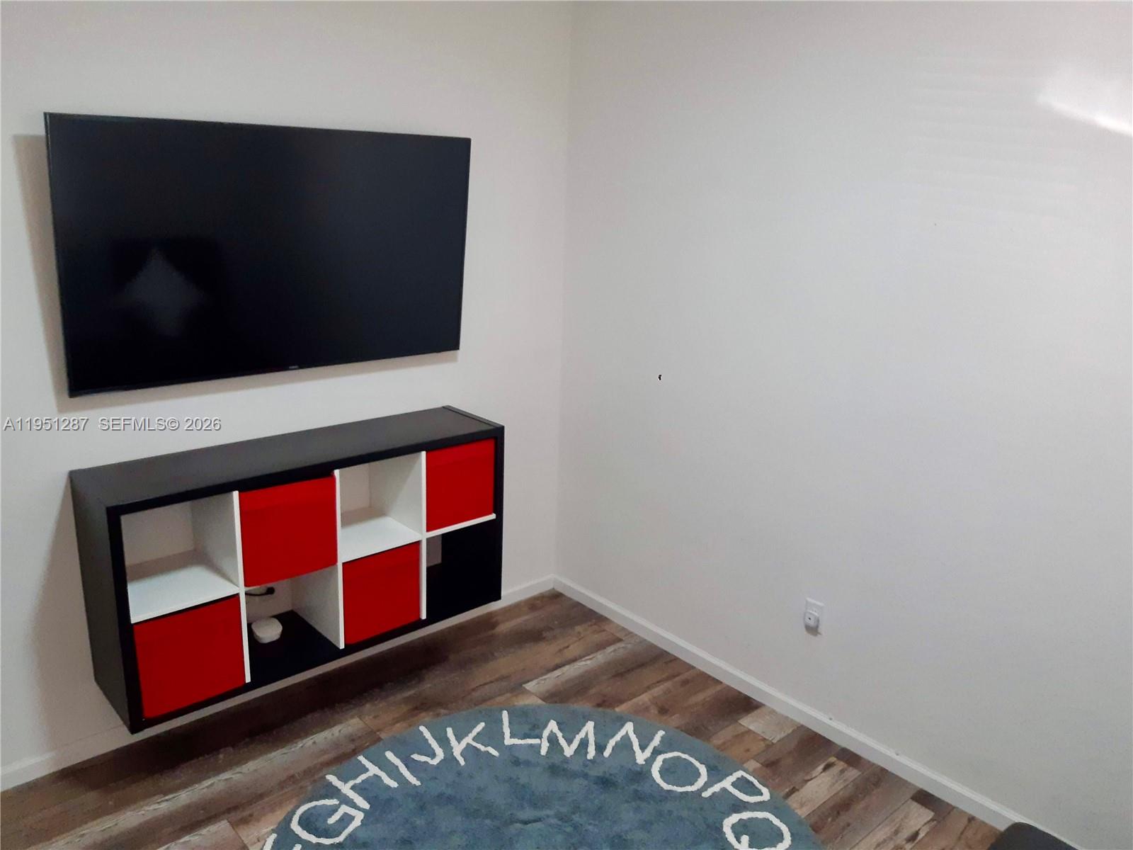 HEMINGWAY POINT - Residential