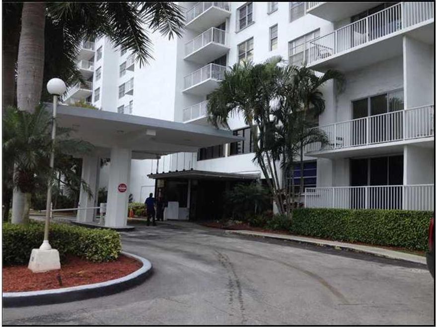 THIS 1 BEDROOM / 1.5 BATH UNIT BOASTS A NEW KITCHEN WITH GRANITE COUNTER TOPS - TILE AND CARPET AND HAS BEEN FRESHLY PAINTED. GREAT AMENITIES: 2 POOLS - BILLIARDS - SAUNA - NEW GYM REMODELED AS OF OCT 5TH - LIBRARY - TENNIS COURTS - BASKETBALL AND SOCCER  COURTS. GREAT LOCATION ~ WALK TO SHOPPING AND CLOSE TO EVERYTHING!