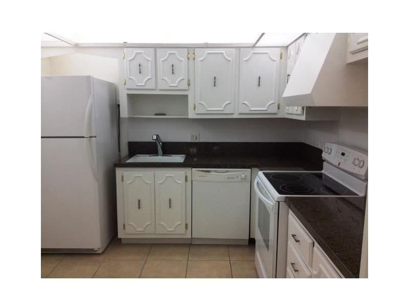 ADMIRALS pORT - Residential Lease