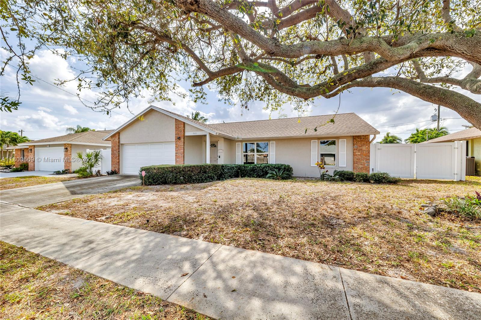 MADDOCK ADD 4 - Residential Lease