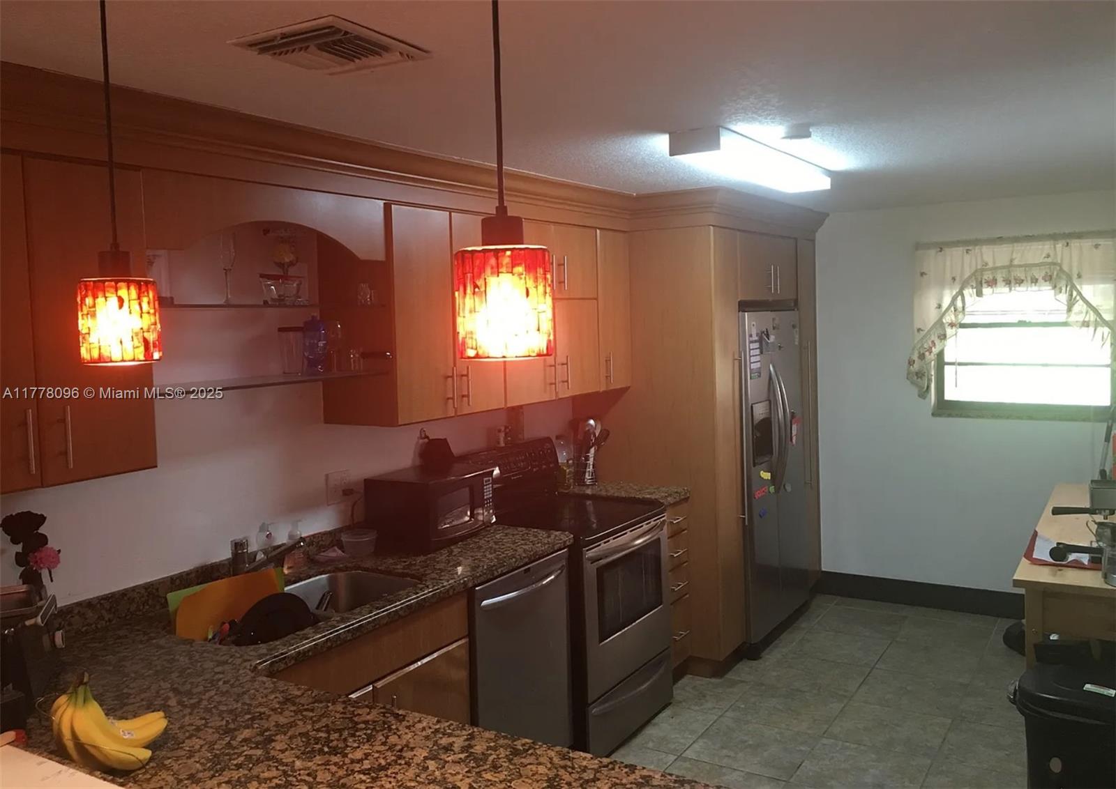 3926 Estepona Ave 7D2