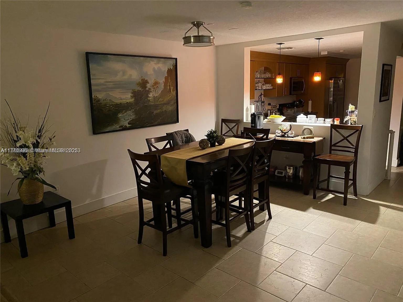 3926 Estepona Ave 7D2