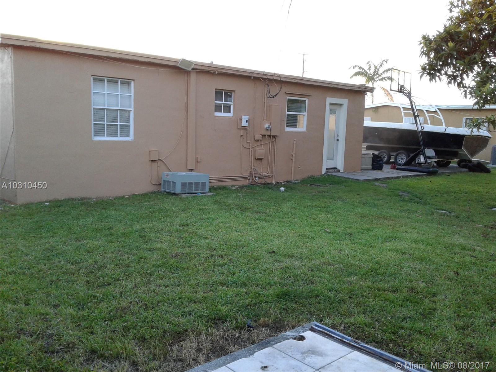 WESTWOOD LAKE - Residential