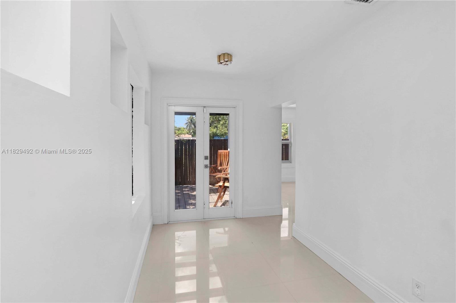 1125 SW 15th Ter