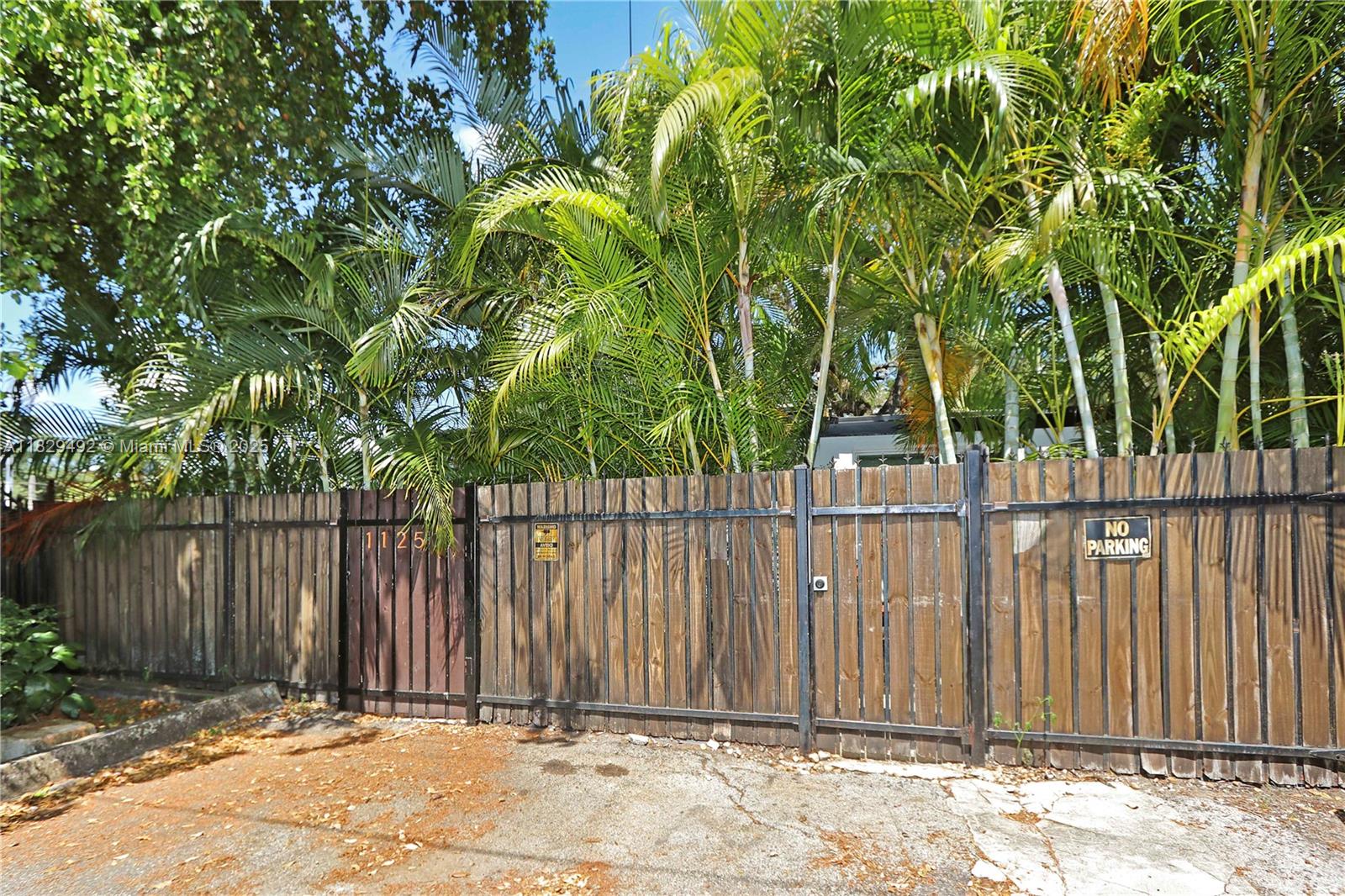 1125 SW 15th Ter