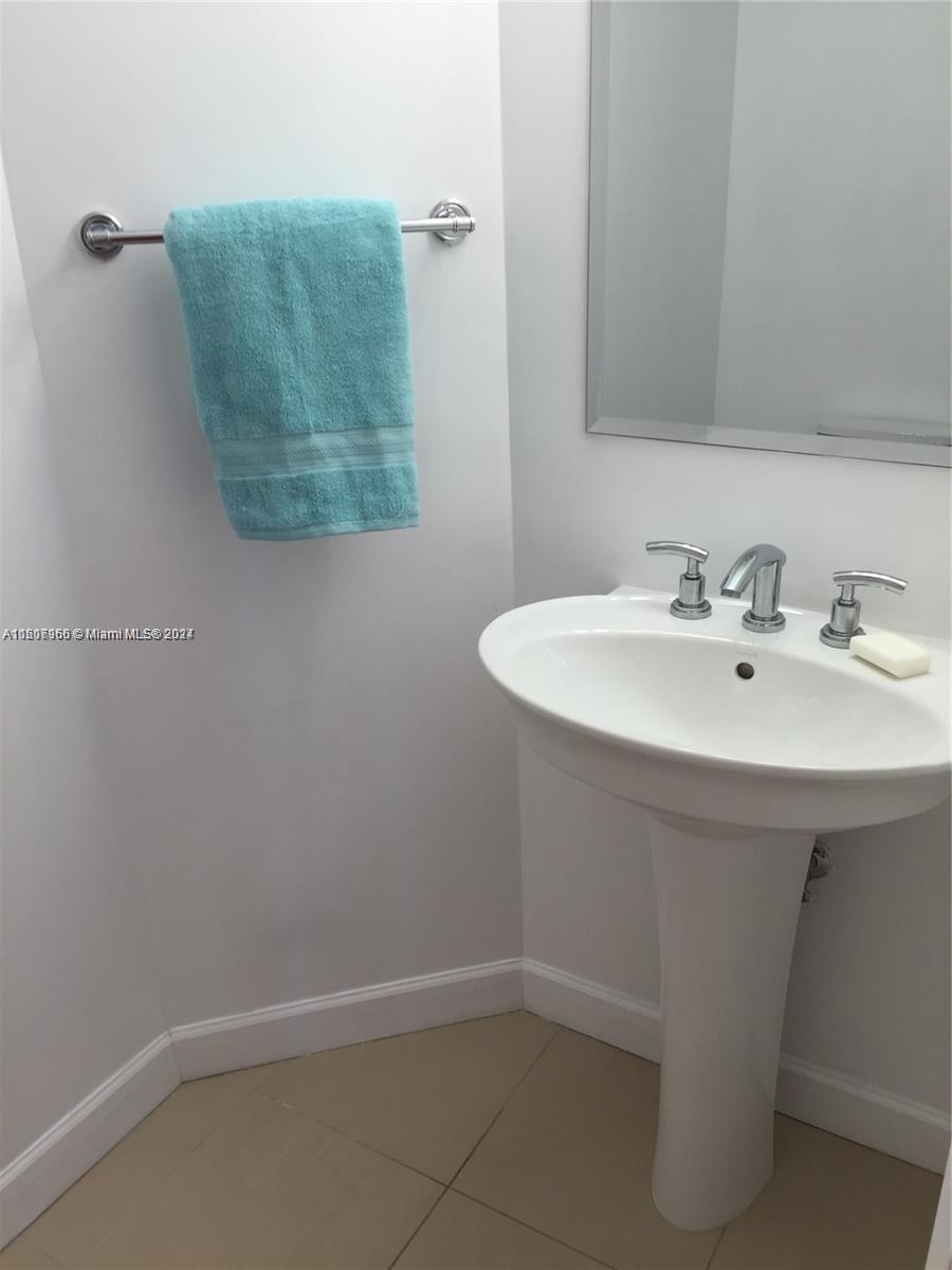 OCEAN MARINE YACHT CLUB C - Residential Lease