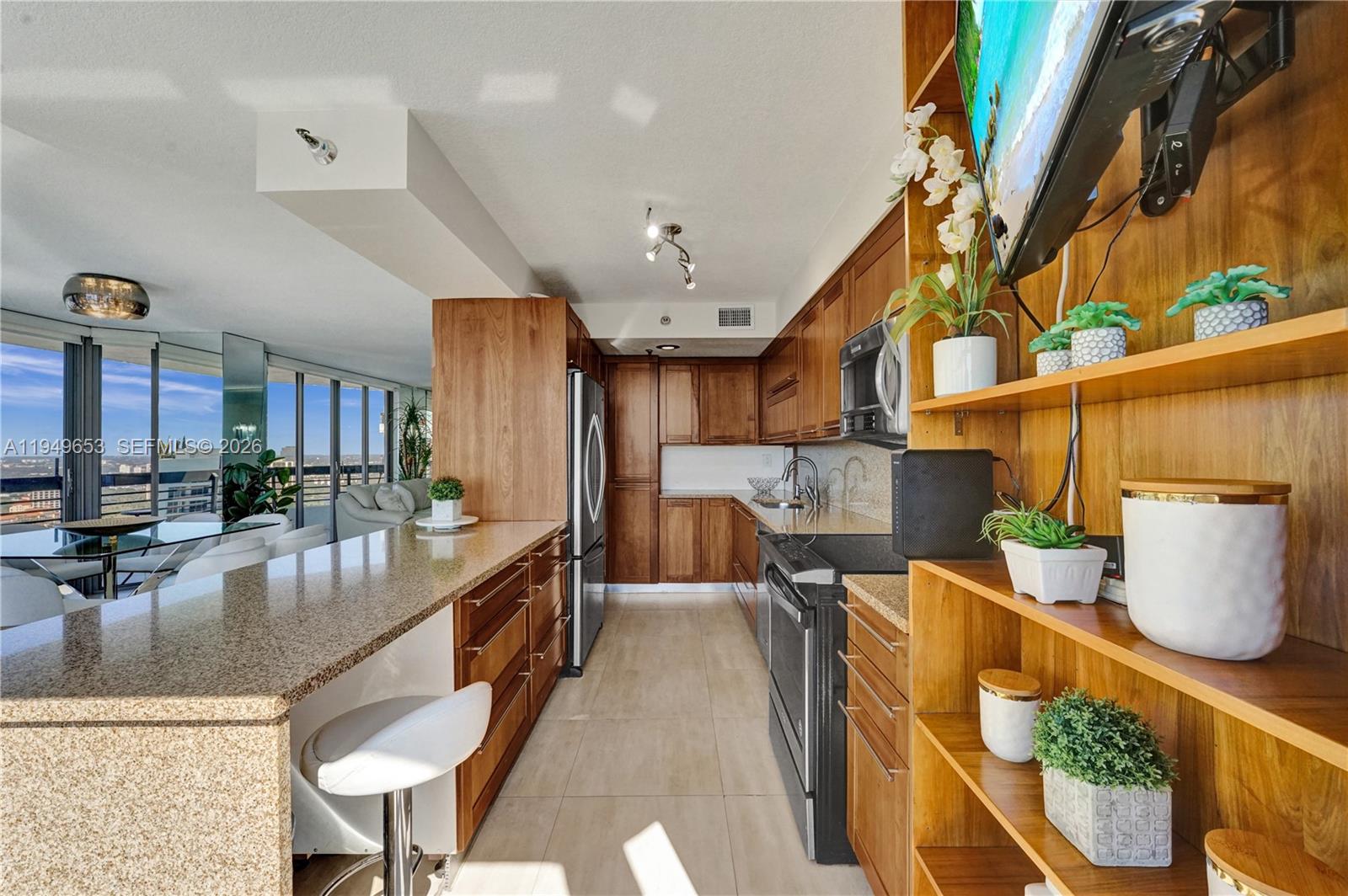 MYSTIC POINTE - Residential