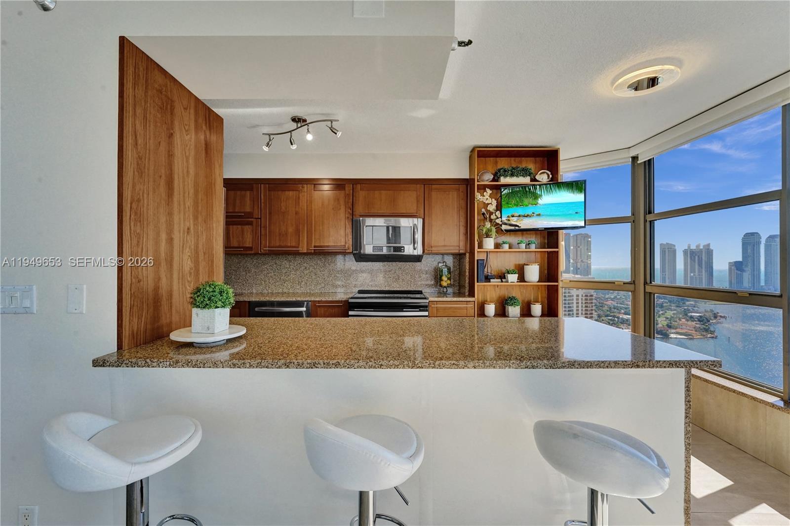 MYSTIC POINTE - Residential