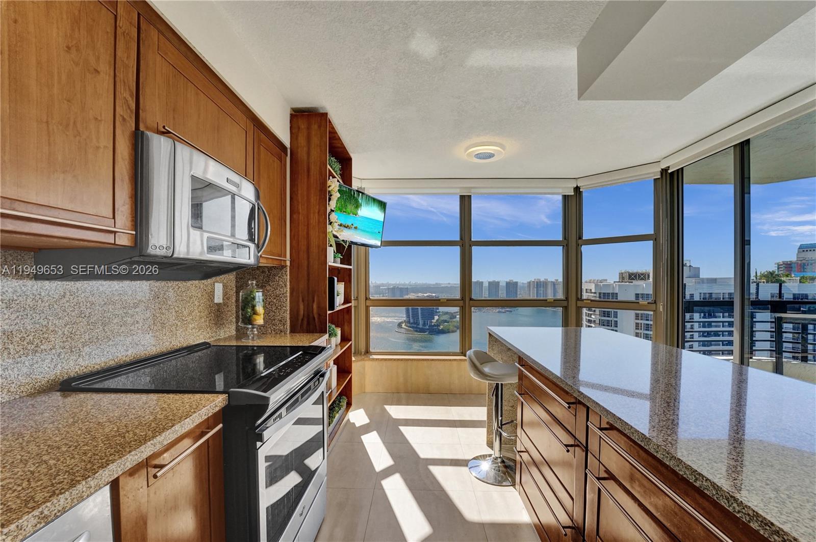 MYSTIC POINTE - Residential