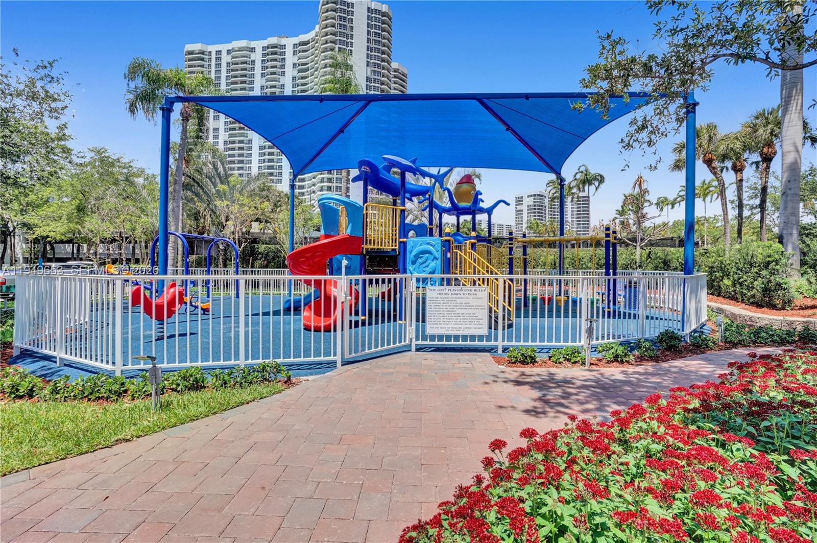 MYSTIC POINTE - Residential