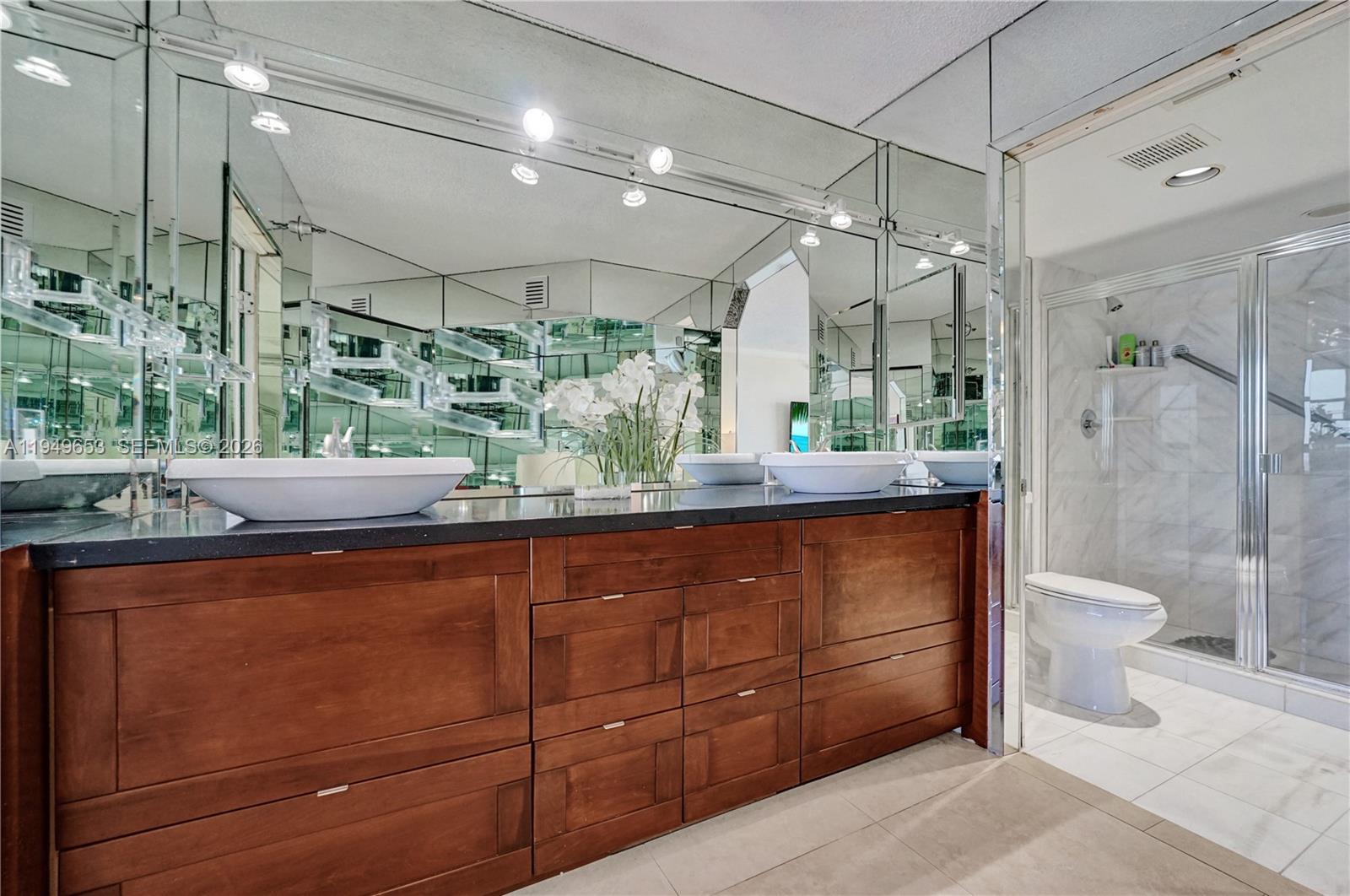 MYSTIC POINTE - Residential